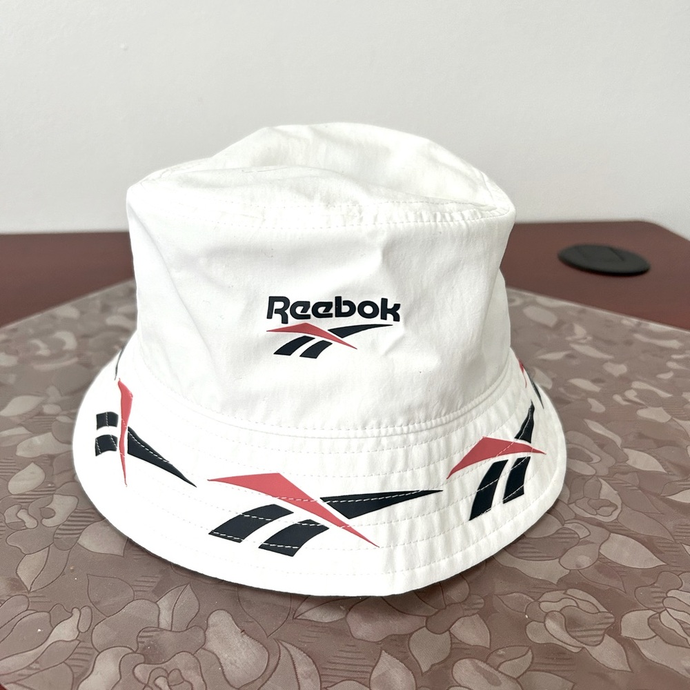 Reebok hat one size